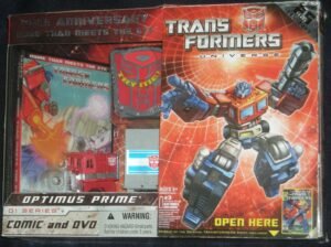 TRANSFORMERS 25TH ANNIVERSARY G1 RE-ISSUE OPTIMUS PRIME with DVD and COMIC – Wholesale & Export UAE