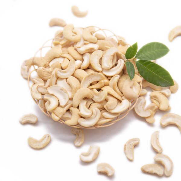 Organic Blanched Broken Cashew Nut Vacuum