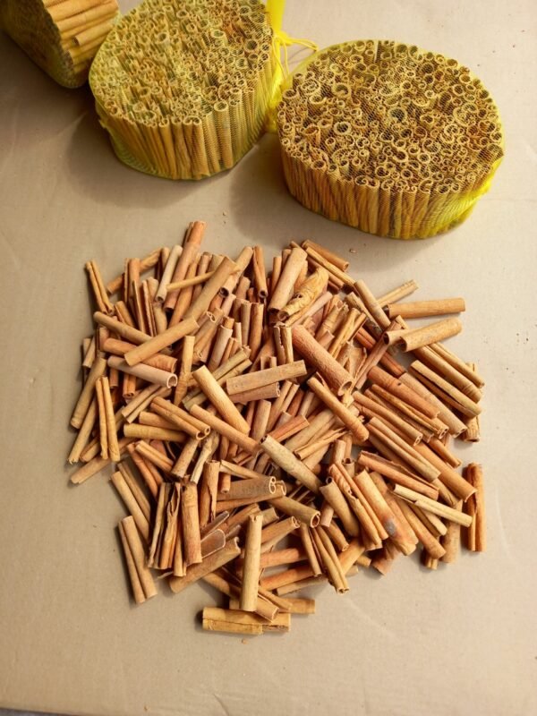 Top Grade Cinnamon Stick Broken Split