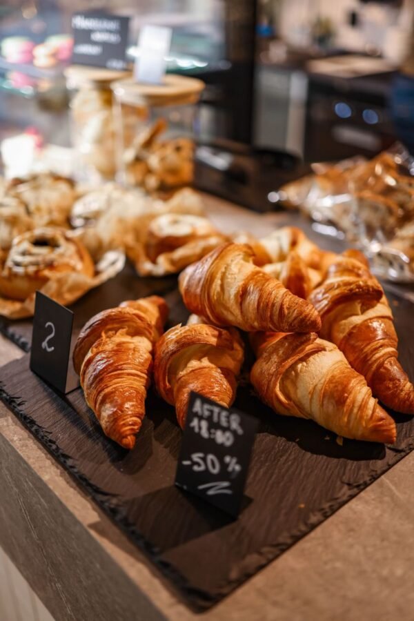 7 Days Strawberry Filled Croissant, 55g Pack of 6 – Wholesale & Export UAE - wholesale supplier | AgroFoods Global