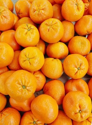 St. Ives Pink Lemon and Mandarin Orange Exfoliating Body Wash, 700ml – Wholesale & Export UAE - wholesale supplier | AgroFoods Global