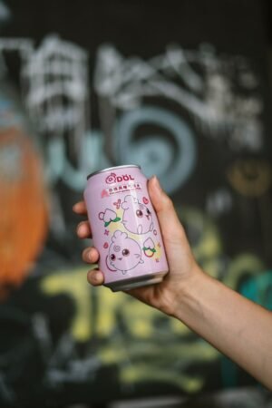Mogu Mogu Strawberry Flavored Drink with Nata de Coco, 320ml – Wholesale & Export UAE - wholesale supplier | AgroFoods Global
