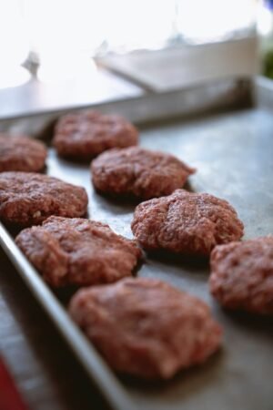 Carrefour Chicken Burger 240g UAE – Frozen Halal Patties Dubai - wholesale supplier | AgroFoods Global