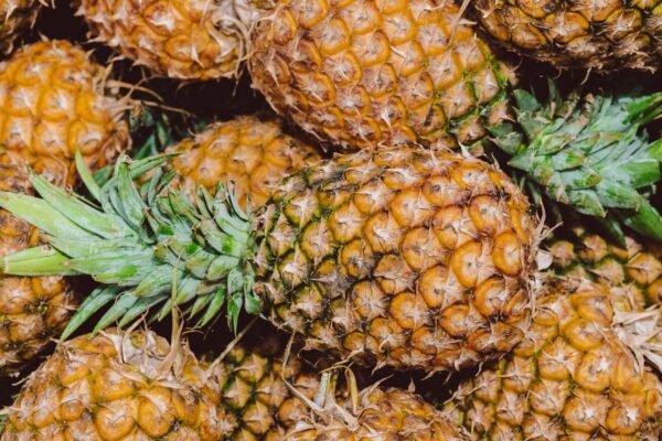 Gold Pineapple Whole Fruit UAE – Premium Sweet Pineapple Dubai - wholesale supplier | AgroFoods Global