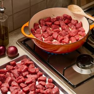 Sainsbury's 1kg Aberdeen Angus Silverside Diced Beef, Taste the Difference