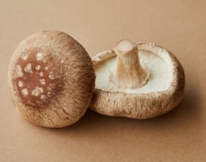 Shiitake Mushroom 200g UAE – Fresh Shiitake Mushrooms Wholesale Dubai - wholesale supplier | AgroFoods Global